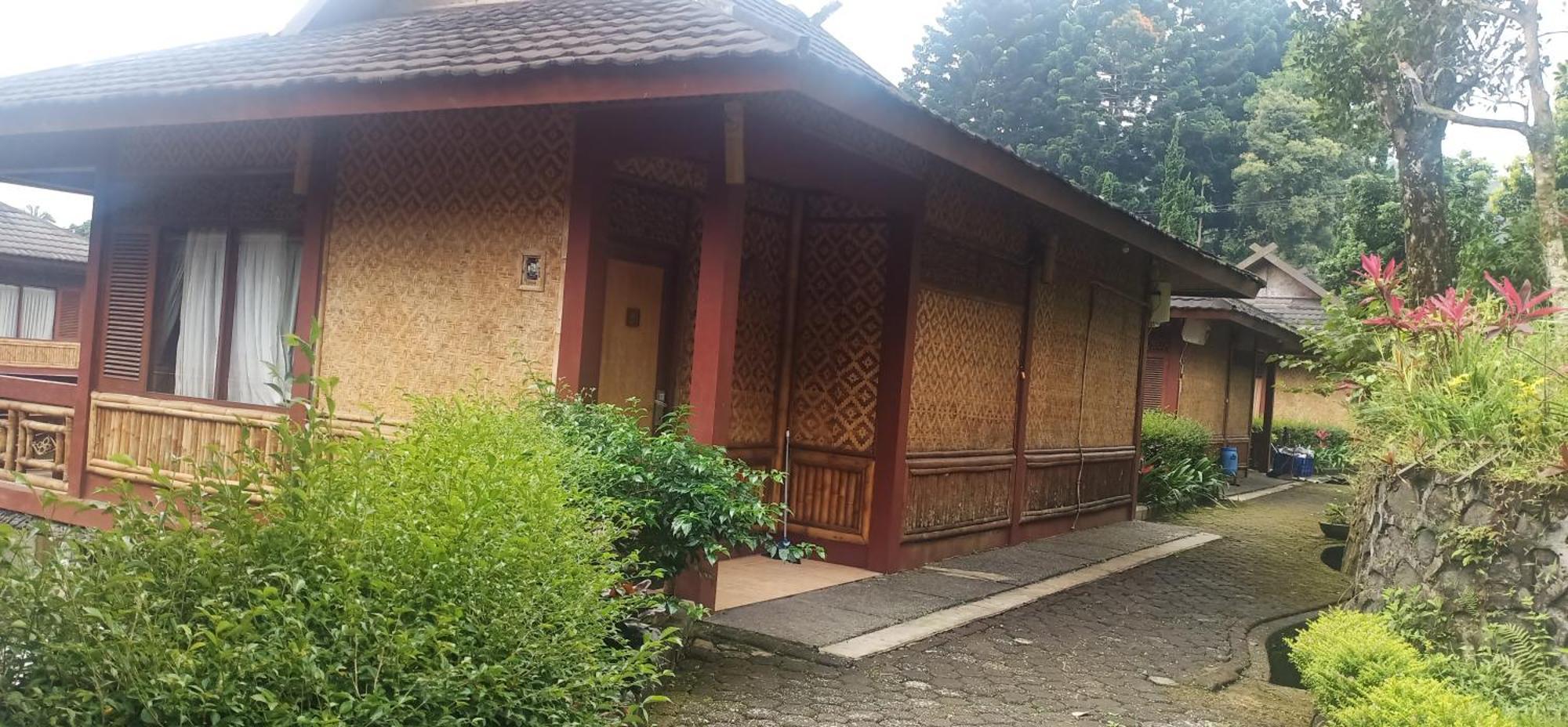 Resort Prima Cisarua Tagalbato Ngoại thất bức ảnh